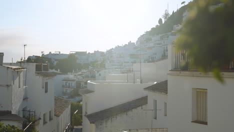 Residential-housing-area-in-spanish-town-of-Mijas-in-sunlight