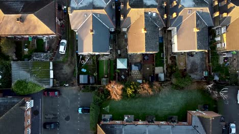 sunny-houses-in-a-London-suburb-street.
