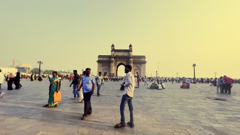 The-Gateway-of-India-is-an-arch-monument-built-in-the-early-20th-century-in-the-city-of-Mumbai