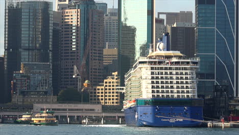 Large-cruise-ship-docked-at-Circular-Quay,-Australia