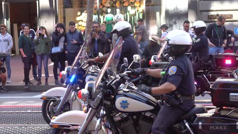 police-motorcycles-respond-to-call