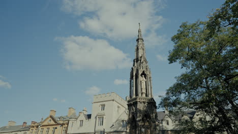Martyr's-Memorial-in-Oxford-on-a-sunny-day