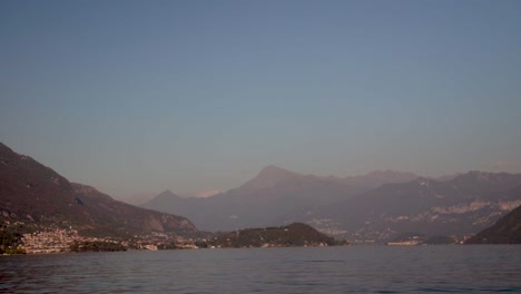 Lake-Como-and-the-Alps-in-Como,-Italy
