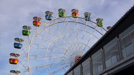Luna-Park-ferris-wheel.-Wide-shot