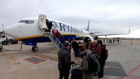 Passengers-Entering-Ryanair-Airplane-At-Brussels-Zaventem-International-Airport---Wide-angle