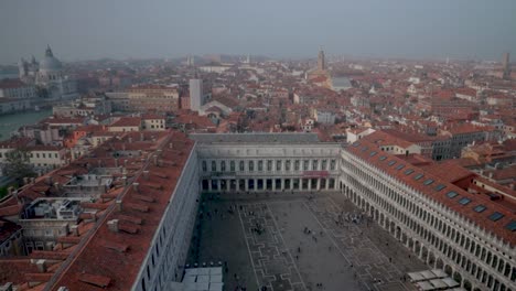 St.-Mark's-Square-Overlook-in-Venice,-Italy