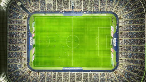Luftaufnahme-über-Dem-Estadio-BBVA-Stadion,-Während-Des-Spieleabends-In-Monterrey,-Mexiko-–-Von-Oben-Nach-Unten,-Drohnenaufnahme