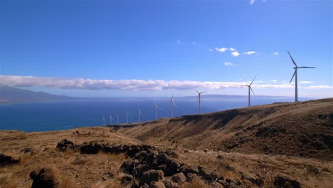 Hawaii-Mountain-Top-Windmühle-Überblick-Ozean-Boot-Zeitlupe