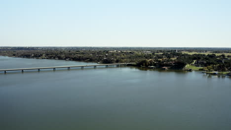 View-of-bridge-in-Granbury,-Texas-in-Hood-County