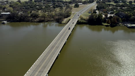 Drohnenansicht-Der-Brücke-In-Granbury,-Texas