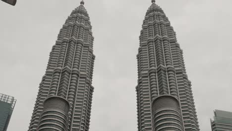 Twin-Towers-tilt-shot-Menara-Berkembar-Petronas-Kuala-Lumpur-Malaysia-Cloud-day
