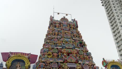 Sri-Kandaswamy-Tempel-In-Brickfields,-Kuala-Lumpur,-Hinduistische-Kultur