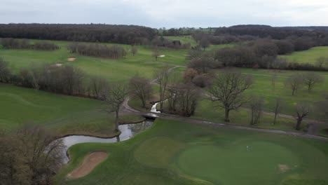 Leerer-Golfplatz-Toot-Hill-Essex-Im-Winter-Drohnen-Luftaufnahme
