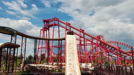 12-July,-2022-Zator,-Poland:-Energylandia---an-Amusement-Park-in-Poland,-Rollercoasters-and-Ferris-Wheel