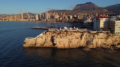 Aerial-approach-of-the-famous-Balcón-del-Mediterráneo-lookout-in-Benidorm