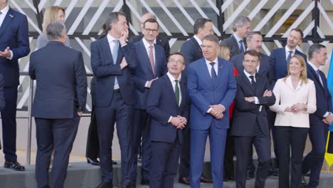 Los-Líderes-De-La-Ue-Se-Reúnen-Para-El-Retrato-Oficial-En-La-Cumbre-Del-Consejo-Europeo-Sobre-La-Guerra-Rusa-Y-Ucraniana---Bruselas,-Bélgica