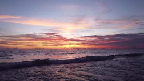 Capture-the-beauty-of-Vietnam's-Phu-Quoc-with-this-mesmerizing-sunset-video