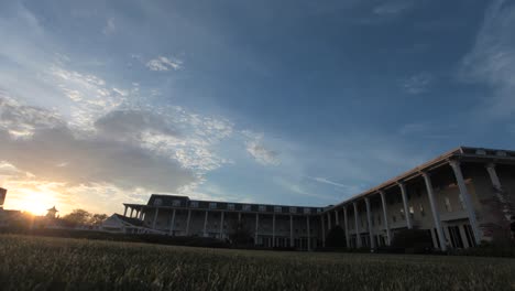 Time-Lapse---Day-to-Evening---Congress-Hall-in-Cape-May,-NJ