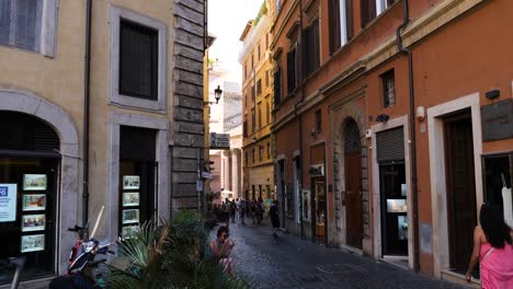 Die-Seitenstraße,-Die-Zum-Pantheon,-Rom,-Italien-Führt
