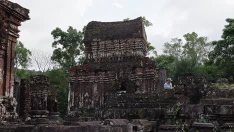 Ancient-ruins-of-My-Son,-a-UNESCO-World-Heritage-Site-in-Vietnam-is-collection-of-temples-adorned-with-carvings-and-statues