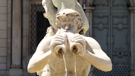 Moor-Fountain-,by-Giacomo-della-Porta,-Piazza-Navona-in-Rome,-Italy
