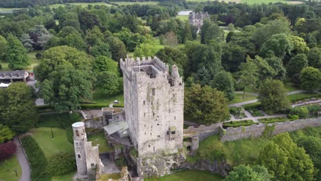 Blarney-Castle,-Irland-Drohnenaufnahmen-Aus-Der-Luft