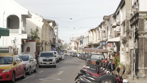 street-view-at-Thalang-Road-with-oldtown-architecture-building
