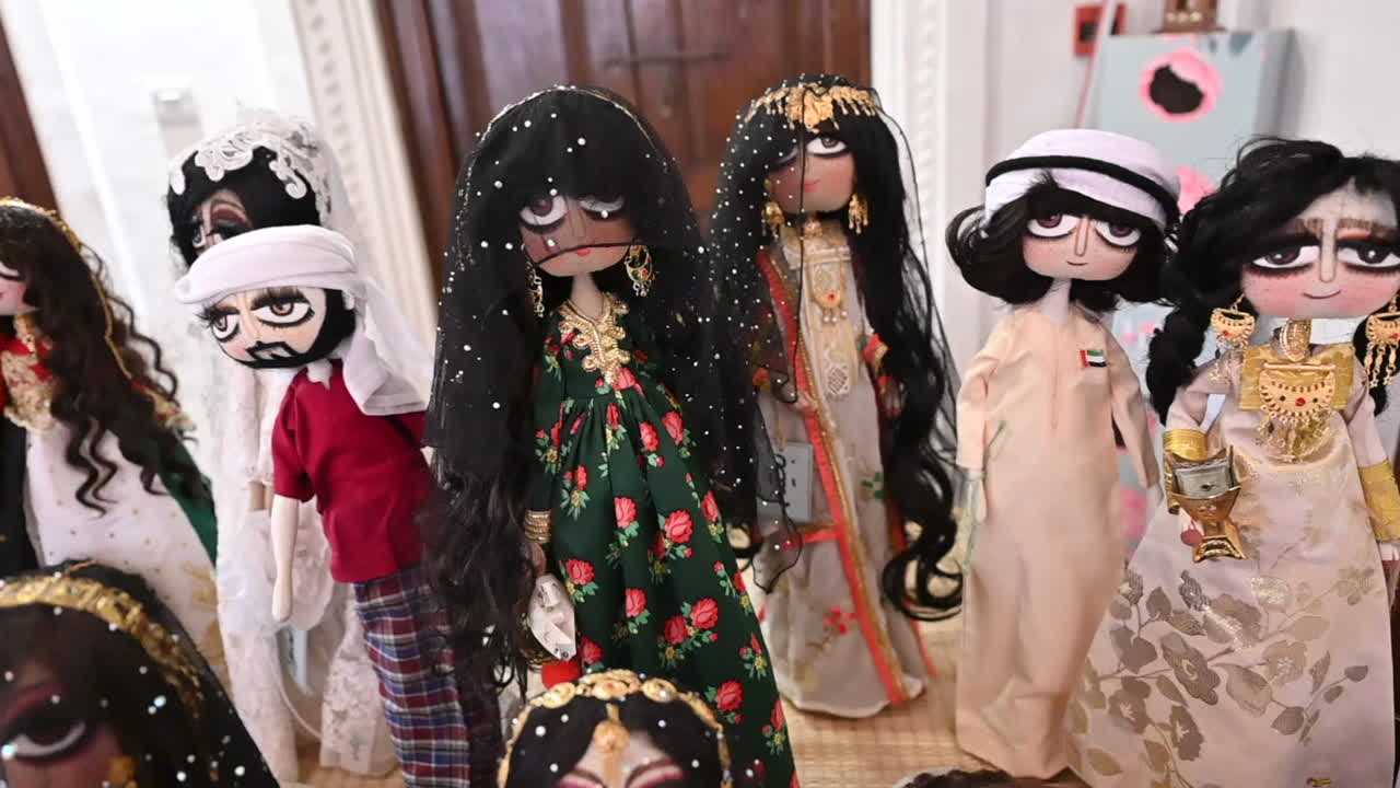 Premium Stock Video Traditional Arabic Dolls In Traditional Arabic Dress Displayed The