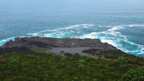 Luftaufnahme-Des-Aussichtspunkts-Ponta-Do-Queirom-Auf-Den-Azoren,-Insel-Terceira-In-Portugal