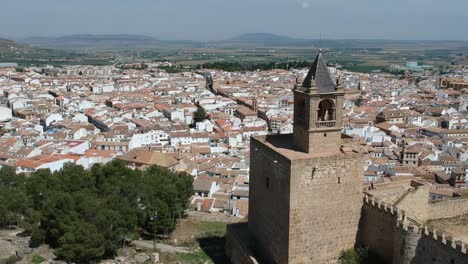 Arabische-Burg-Einer-Stadt-In-Andalusien