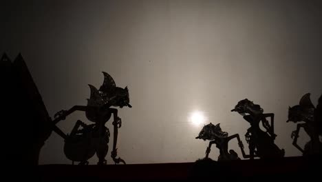 Indonesian-shadow-puppet-show-silhouette.-Wayang-kulit