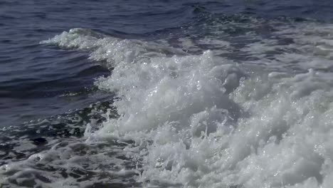 Slow-motion-of-salt-water-wake-wash-in-deep-ocean