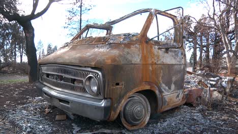 Camp-Fire-Destruction-Burned-Car-No-Tires