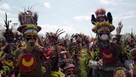 Slow-motion-pan-of-Papua-New-Guinea-traditional-dancers-at-cultural-show