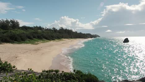 Warwick-Long-Bay-beach-is-one-of-the-longest-beaches-on-the-island-of-Bermuda