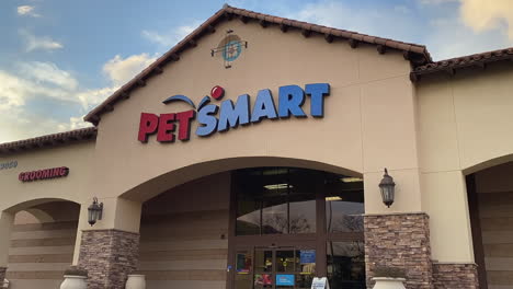 PetSmart-storefront-open-with-sunny-and-cloudy-background,-time-lapse