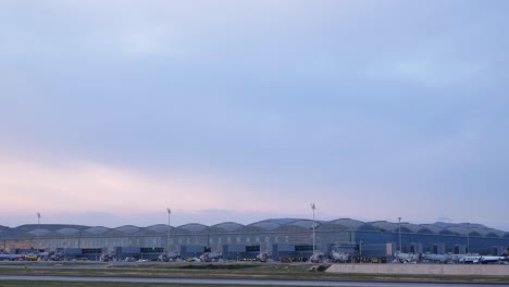 Vueling-Flugzeuge-Starten-Am-Flughafen-Alicante