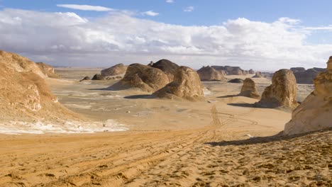 Wide-view-of-the-Valley-of-Agabat,-White-Desert,-Egypt