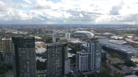 Apartments-and-high-rise-buildings-at-Sydney-Olympic-Park