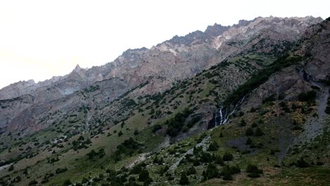 Cordillera-De-Alay-En-La-Región-De-Osh-De-Kirguistán