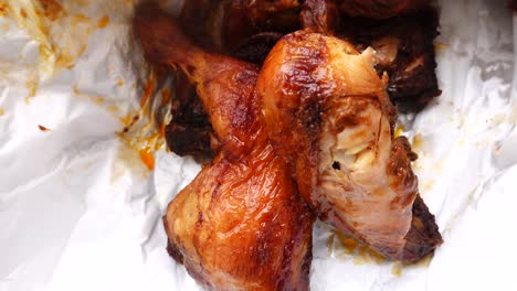 Grilled-chicken-wings-with-spicy-sauce