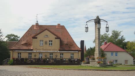 Restaurant-"Prie-Peterso-tilto"-located-on-the-bank-of-the-Nemunas-in-Rusne,-Lithuania