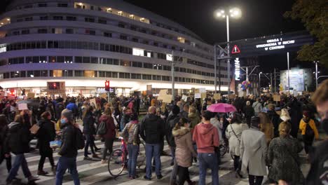Pro-choice-protesters-march-in-Wrocław-Poland-28.10.2020