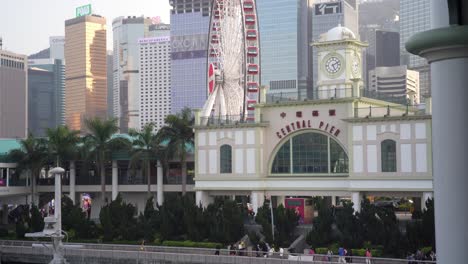 Ferris-wheel-at-Central-pier-downtown-Hong-Kong,-China