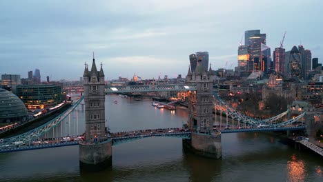 Orbital-right-to-left-drone-shot-of-the-Tower-Bridge-in-London,-England
