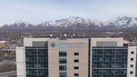 Revealing-Intermountain-Medical-Center-in-Murray-City-Utah---Aerial-Establishing-Shot