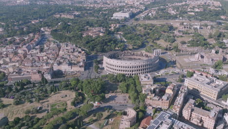 Gran-Pedestal-Giratorio-Aéreo-Del-Coliseo-En-Roma,-Italia