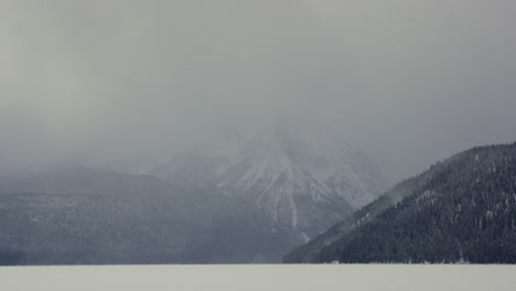 Static-landscape-view-of-Redfish-Lake-in-winter-with-Sawtooth-Mountains-behind