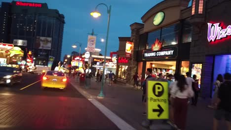 Nightime-timelapse-of-famous-Canadian-attractions