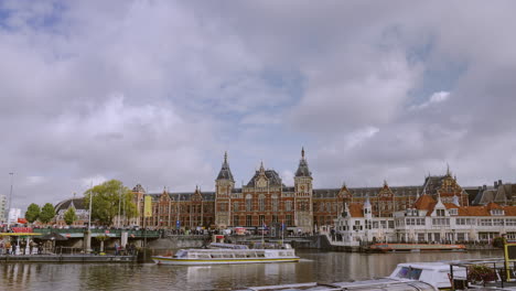 Amsterdam-Central-Station-in-the-fall-of-2019